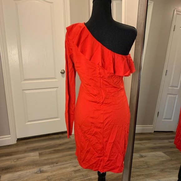 DIVIDED H&M | Red One Sleeve Fitted Ruffle Dress - Picture 3 of 9